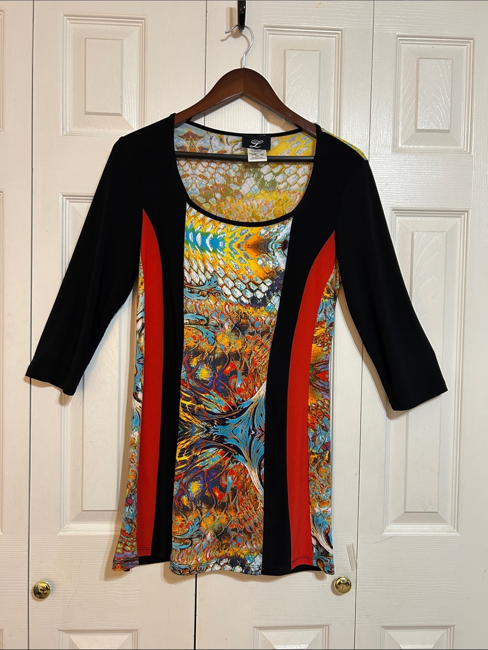 Vibrant Multicolor Abstract Print Tunic with Red & Black Panels